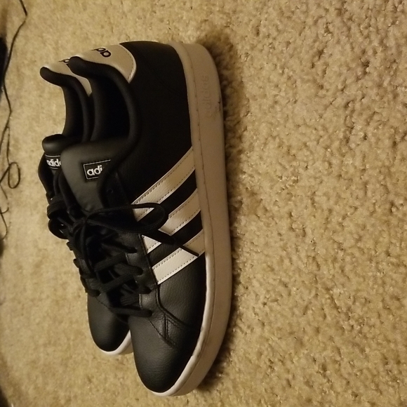 Pair of adidas cloudfoam comfort gym shoes, in excellent condition barely used - Picture 4 of 6